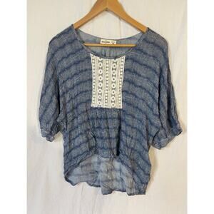 Abercrombie Kids Blue and White Striped Short Sleeve Tee